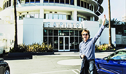Paul McCartney in worldwide recording agreement with Capitol Records